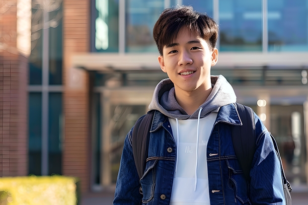 考军校有哪些要求?《普通高中考大学》